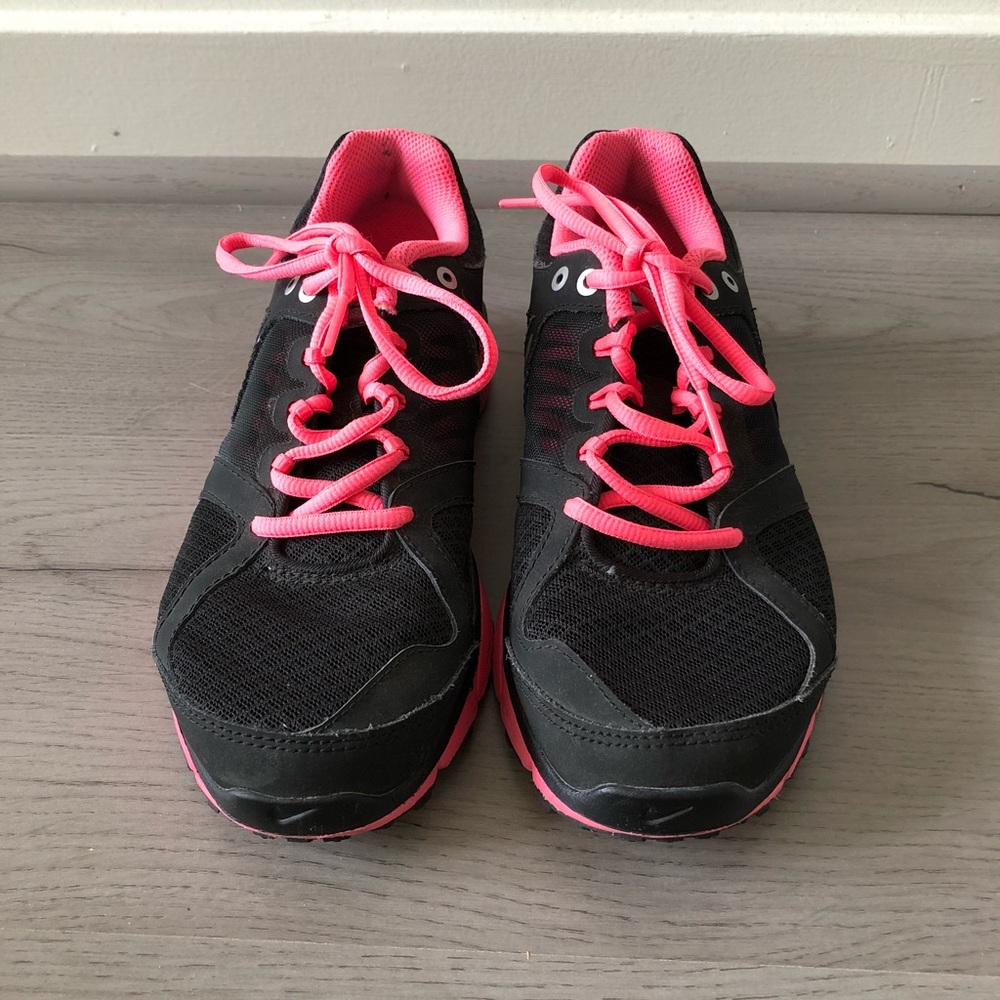 Pink Nike Sneakers!